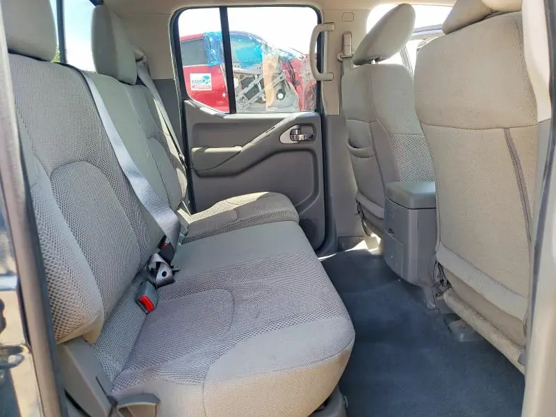 2019 NISSAN FRONTIER SV  