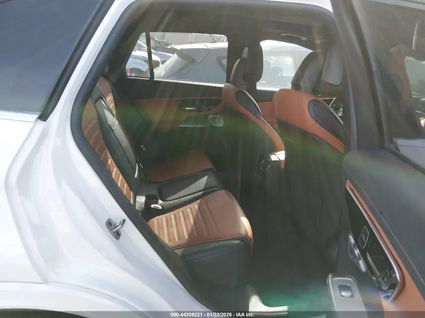 2025 MERCEDES-BENZ GLC 300 4MATIC SUV