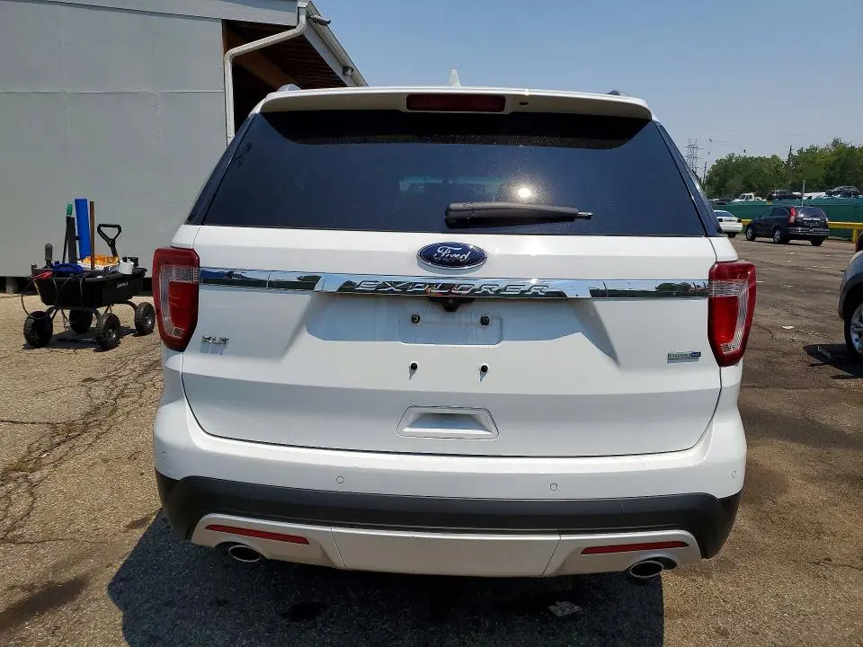 2016 FORD EXPLORER XLT  