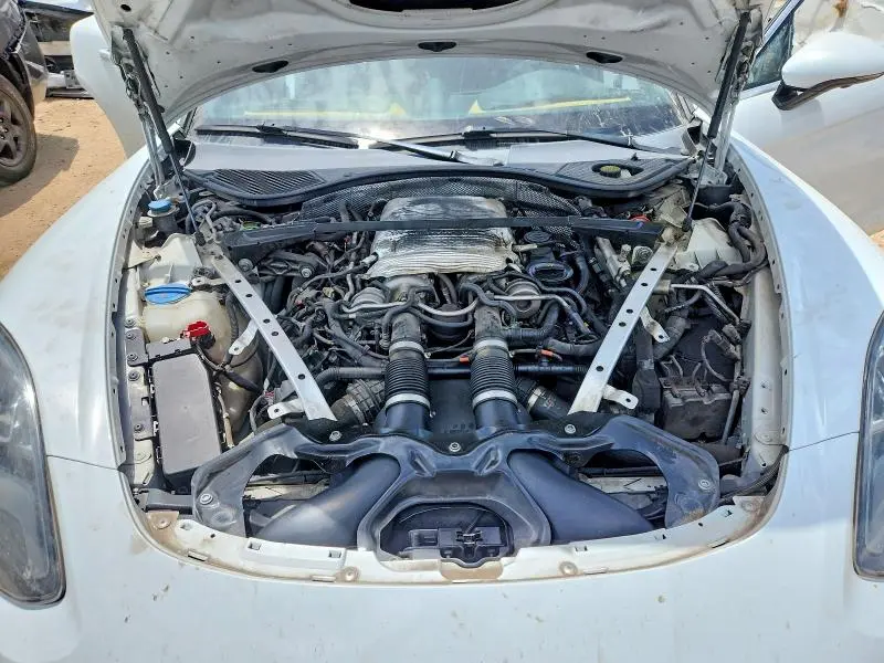 2018 PORSCHE PANAMERA 4S  