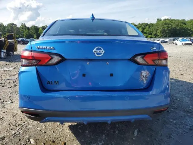 2021 NISSAN VERSA SV  