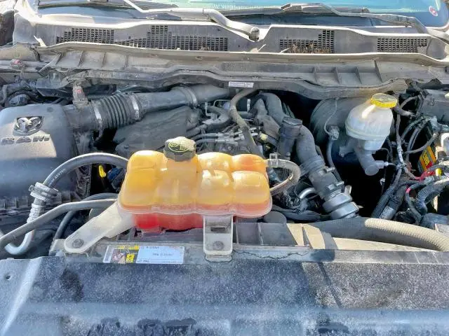 2018 RAM 1500 SLT
