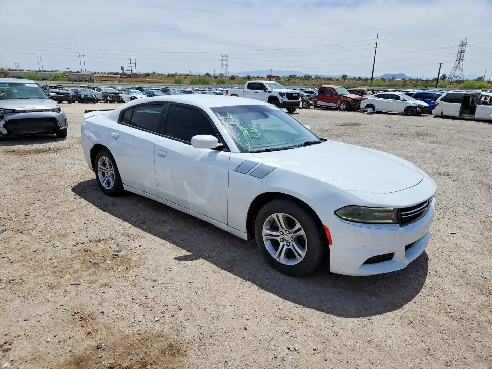 2017 DODGE CHARGER SE  