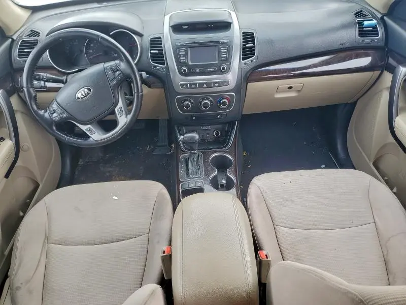 2014 KIA SORENTO LX  