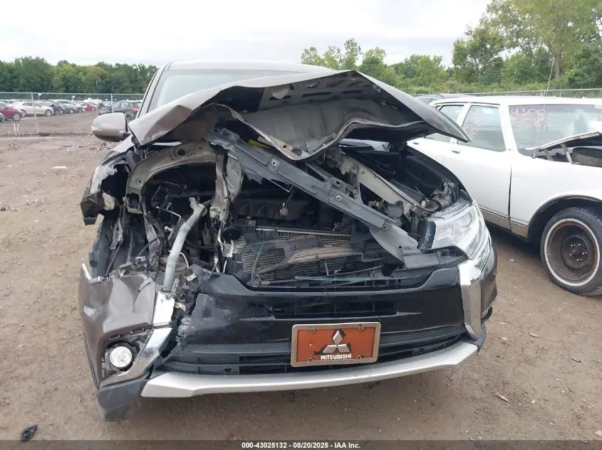 2017 MITSUBISHI OUTLANDER SE/SEL