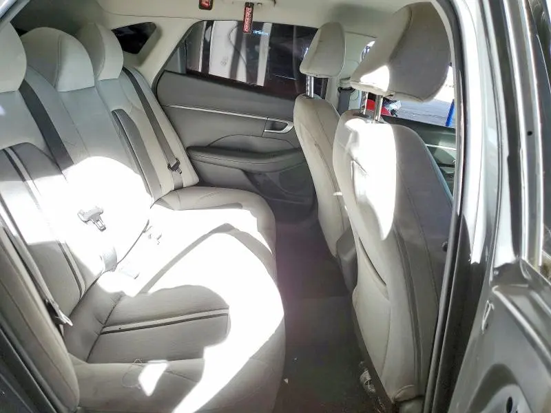 2021 HYUNDAI SONATA SE  