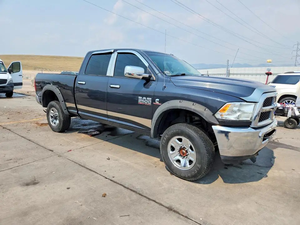 2015 RAM 2500 SLT  