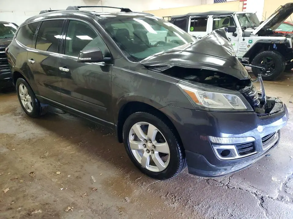 2017 CHEVROLET TRAVERSE LT  