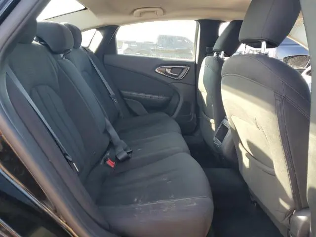 2016 CHRYSLER 200 LX  