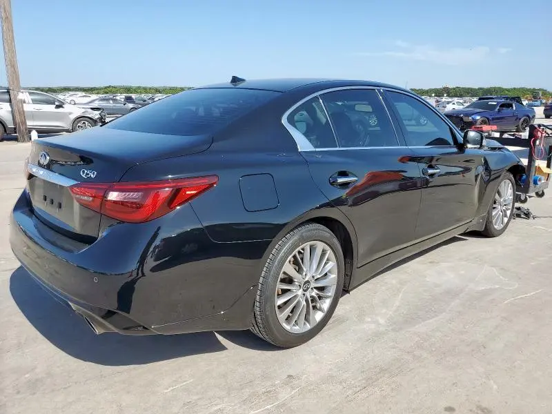2022 INFINITI Q50 LUXE  