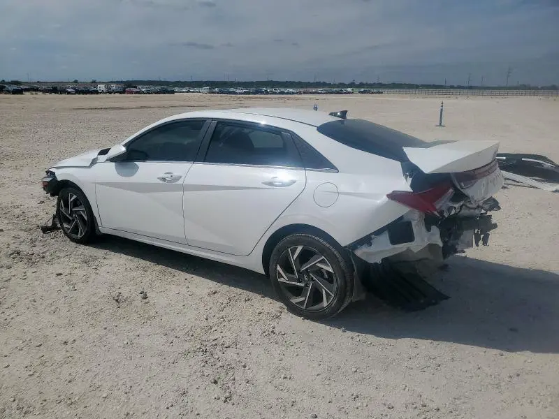 2025 HYUNDAI ELANTRA SEL  