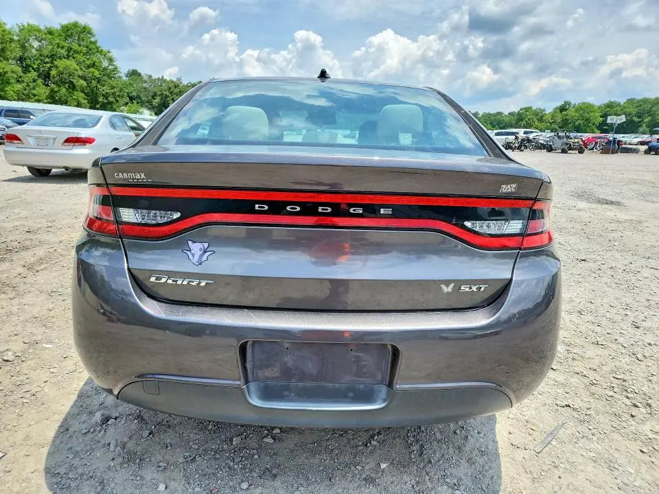 2015 DODGE DART SXT  