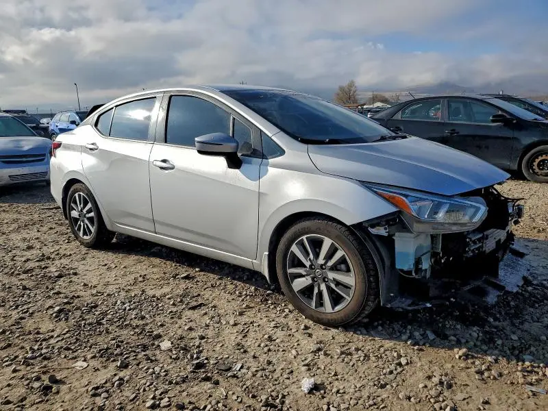 2020 NISSAN VERSA SV  