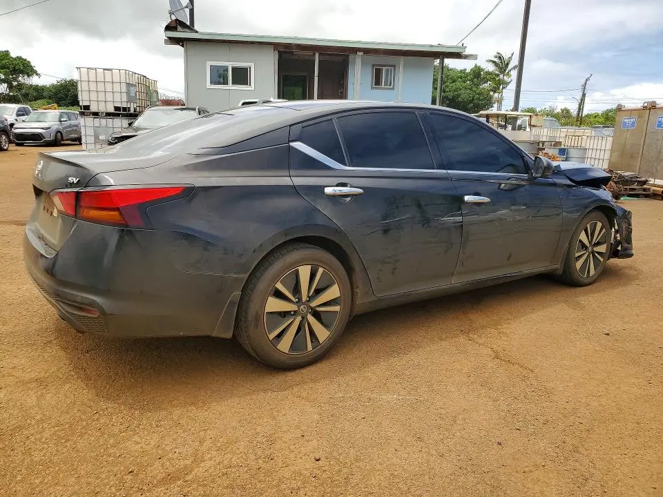 2020 NISSAN ALTIMA SV  
