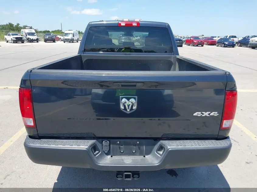 2020 RAM 1500 CLASSIC TRADESMAN  4X4 6'4 BOX