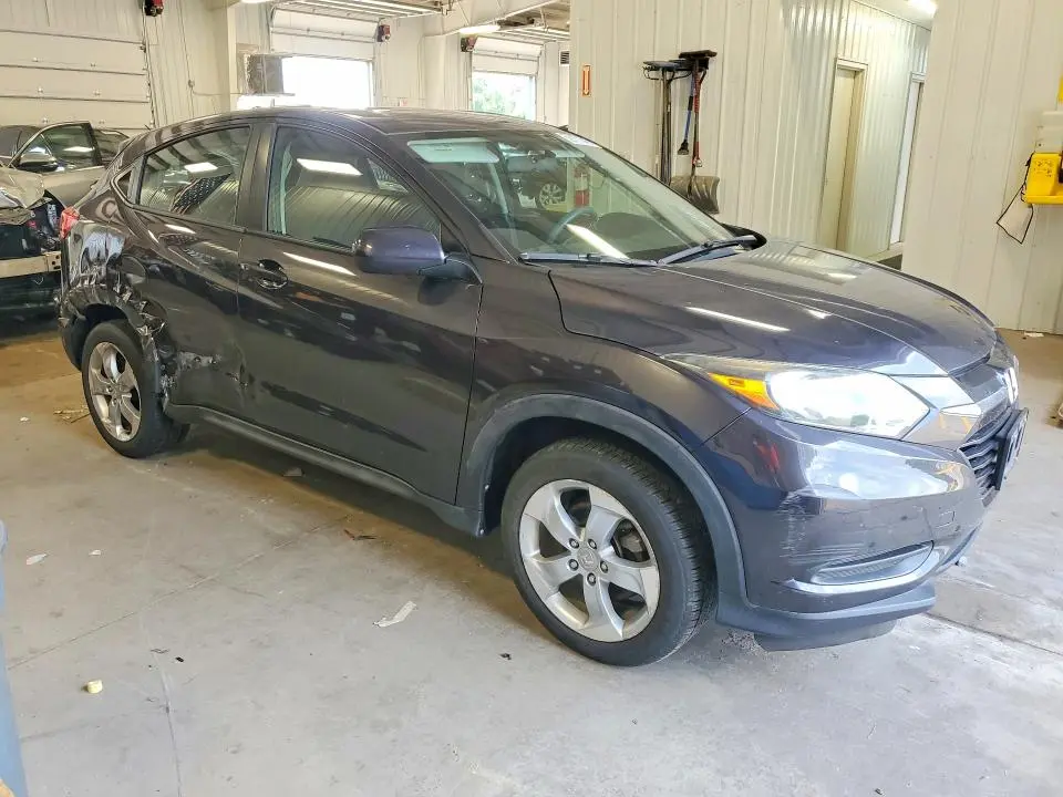 2016 HONDA HR-V LX  