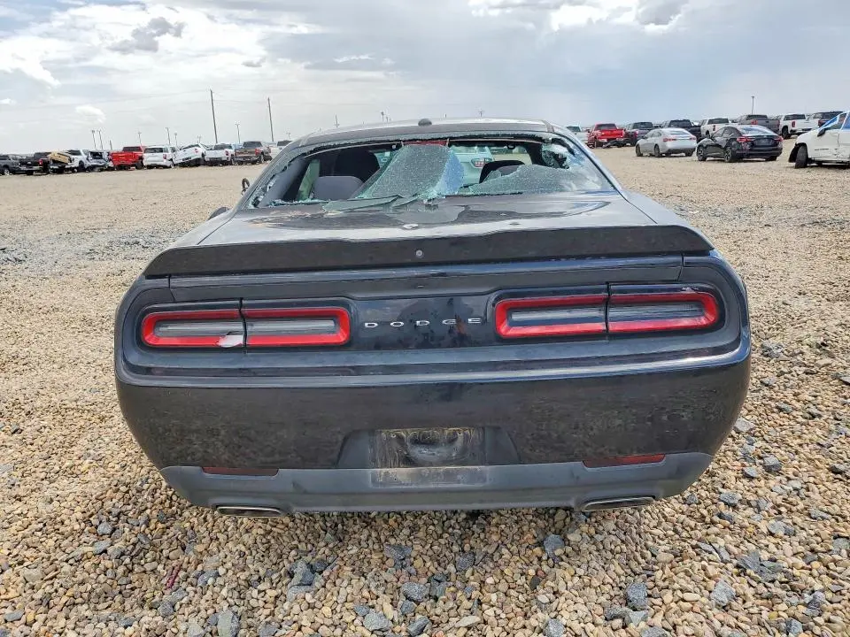 2018 DODGE CHALLENGER SXT  