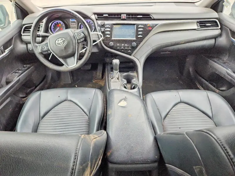 2019 TOYOTA CAMRY SE  