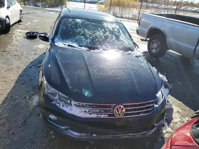 2019 VOLKSWAGEN PASSAT WOLFSBURG  