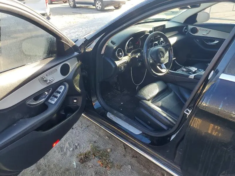 2016 MERCEDES-BENZ C 300  