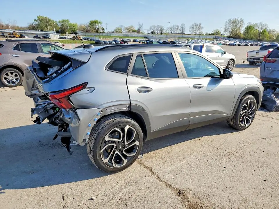 2025 CHEVROLET TRAX 2RS  
