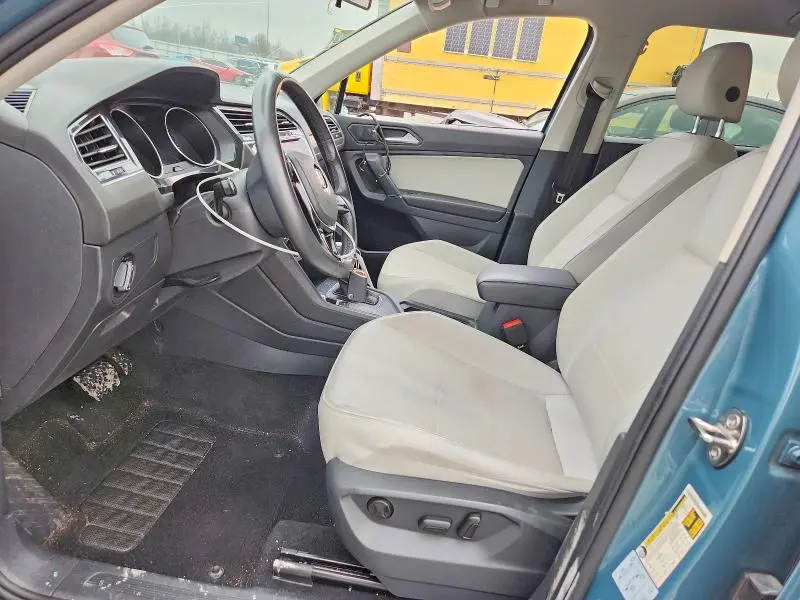 2020 VOLKSWAGEN TIGUAN SE  