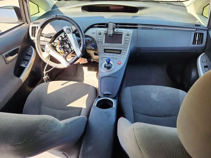 2013 TOYOTA PRIUS THREE  