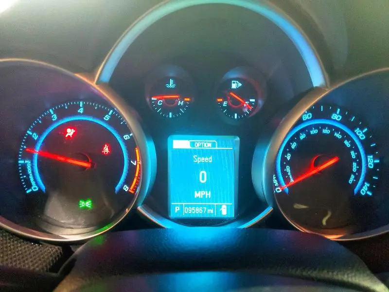 2015 CHEVROLET CRUZE LT  