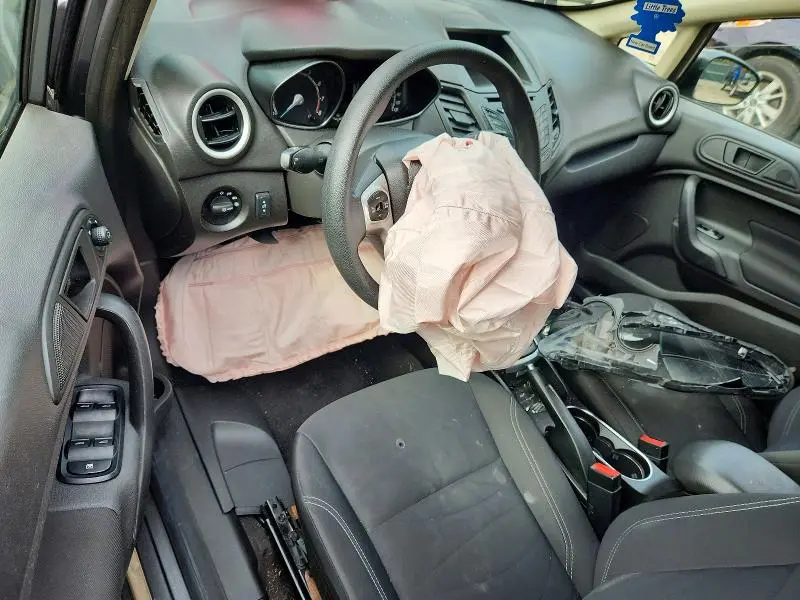 2018 FORD FIESTA SE  