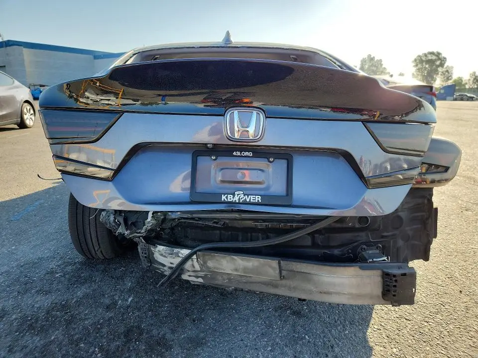 2020 HONDA ACCORD LX  