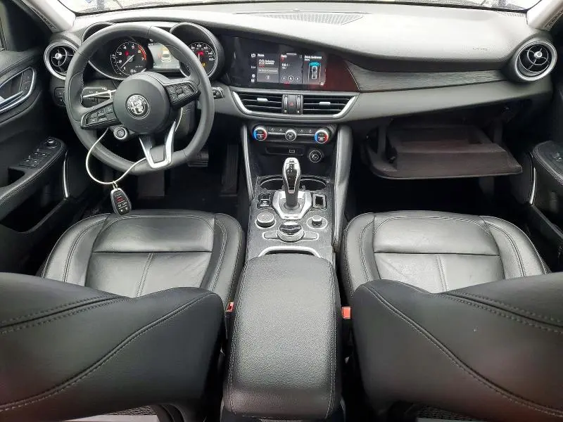 2021 ALFA ROMEO GIULIA SPORT  