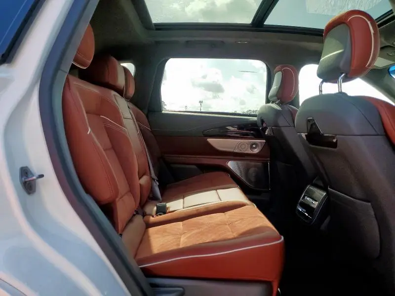 2024 LINCOLN NAUTILUS BLACK LABEL  