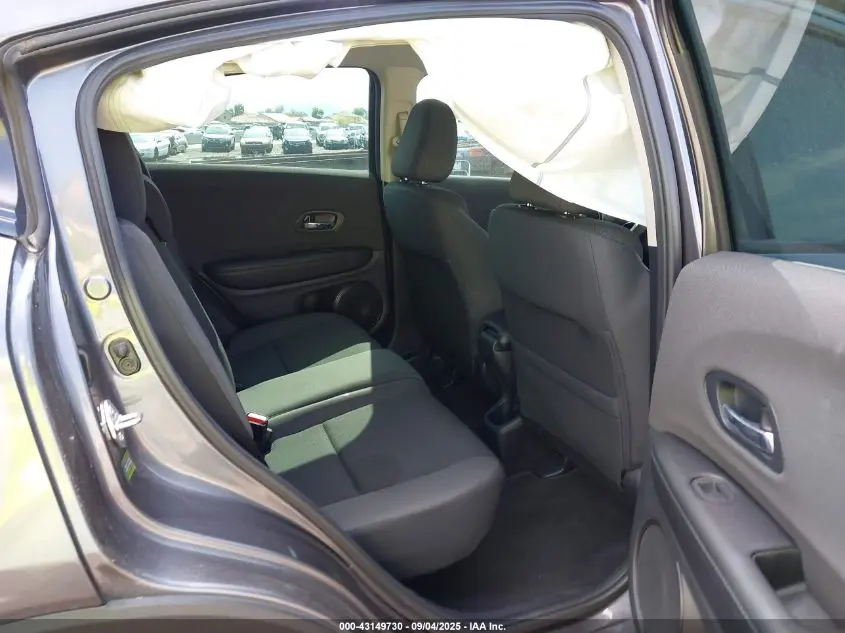 2022 HONDA HR-V 2WD LX