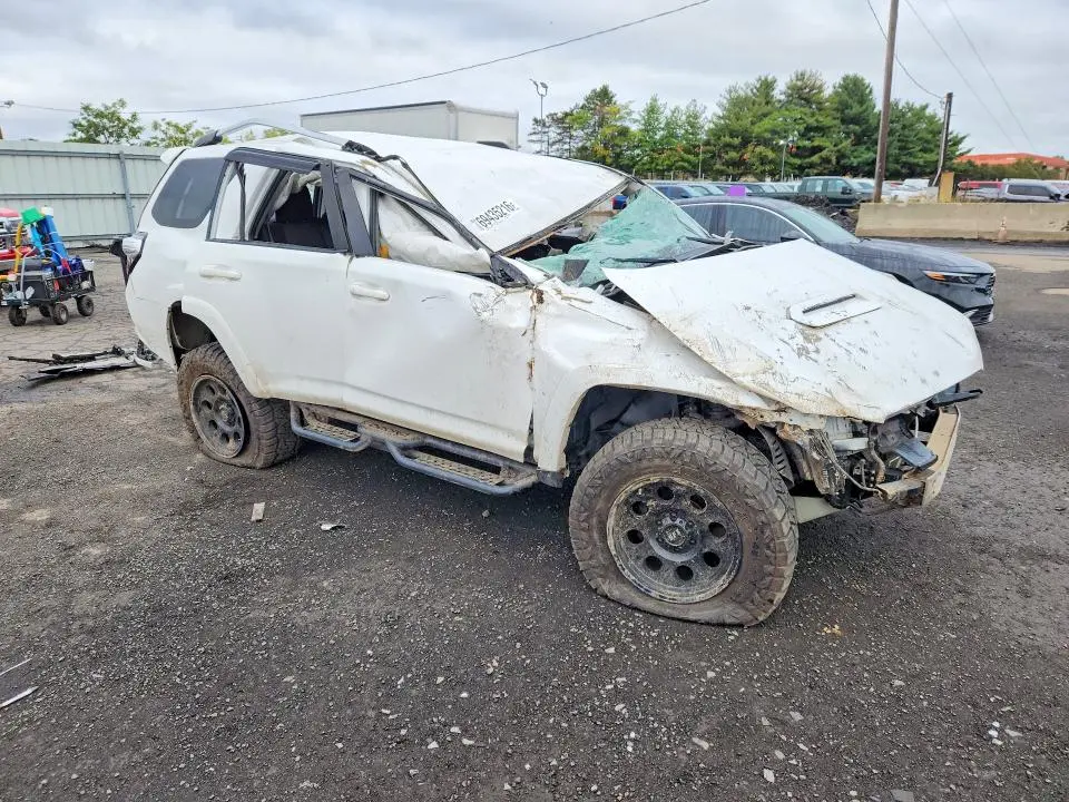 2016 TOYOTA 4RUNNER TRAIL  
