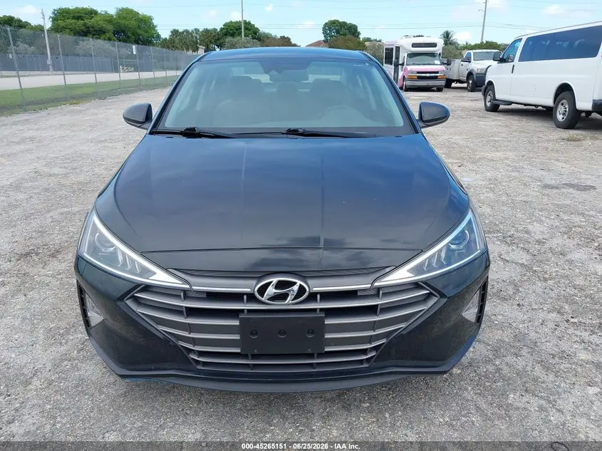 2020 HYUNDAI ELANTRA SE
