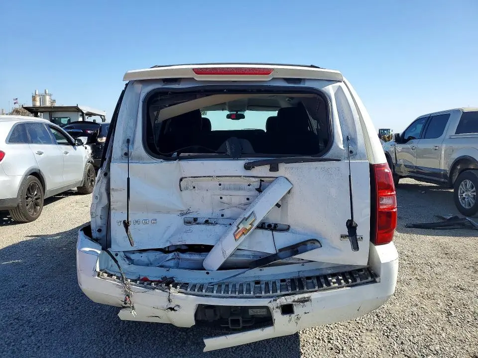 2011 CHEVROLET TAHOE C1500 LS  