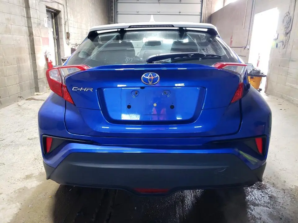 2018 TOYOTA C-HR XLE  