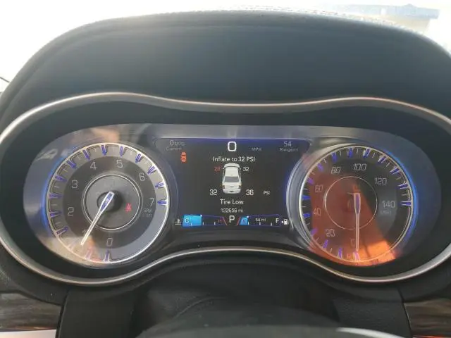 2016 CHRYSLER 300 LIMITED  