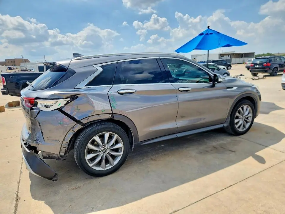 2020 INFINITI QX50 LUXE  
