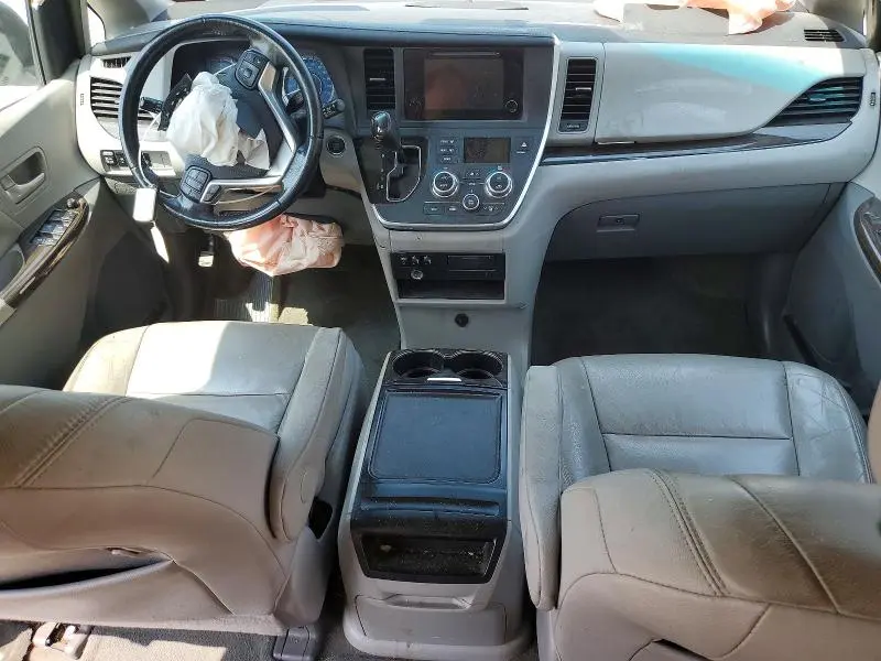 2015 TOYOTA SIENNA XLE 8-PASSENGER  