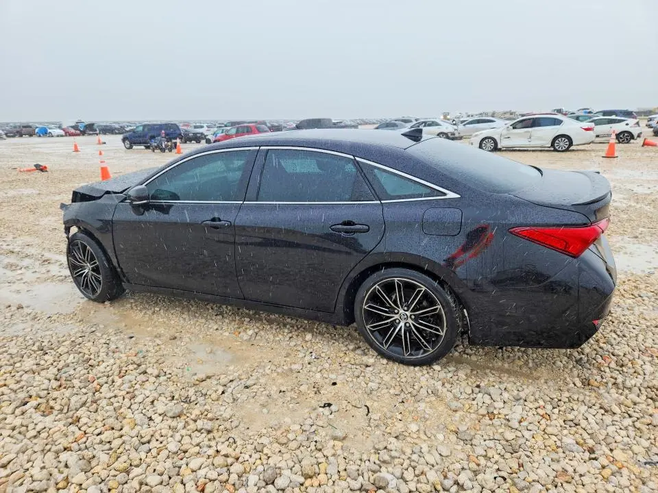 2019 TOYOTA AVALON TOURING  
