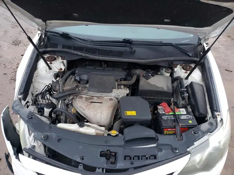 2013 TOYOTA CAMRY SE  