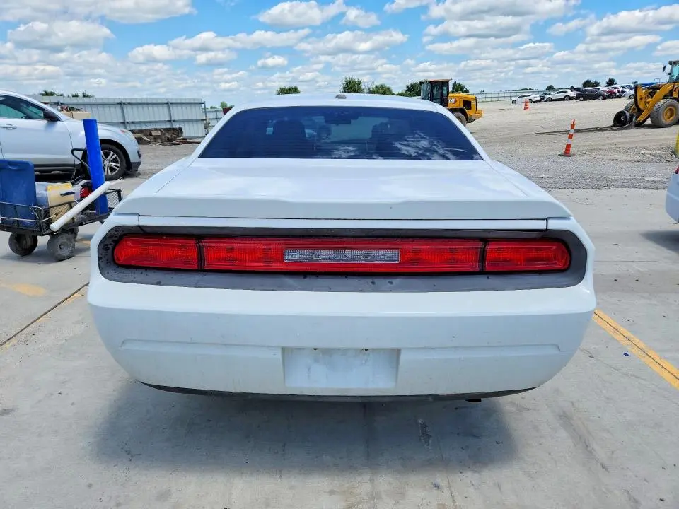 2010 DODGE CHALLENGER SE  