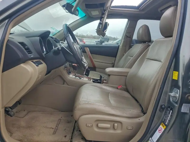 2010 TOYOTA HIGHLANDER LIMITED  