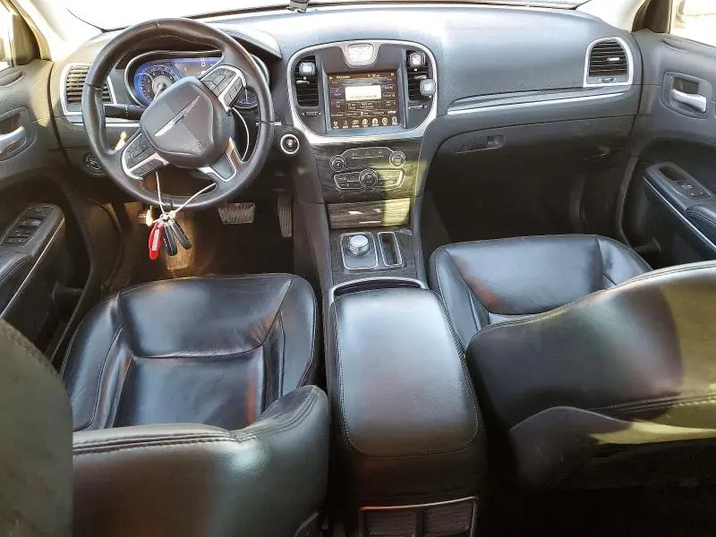 2016 CHRYSLER 300 LIMITED  