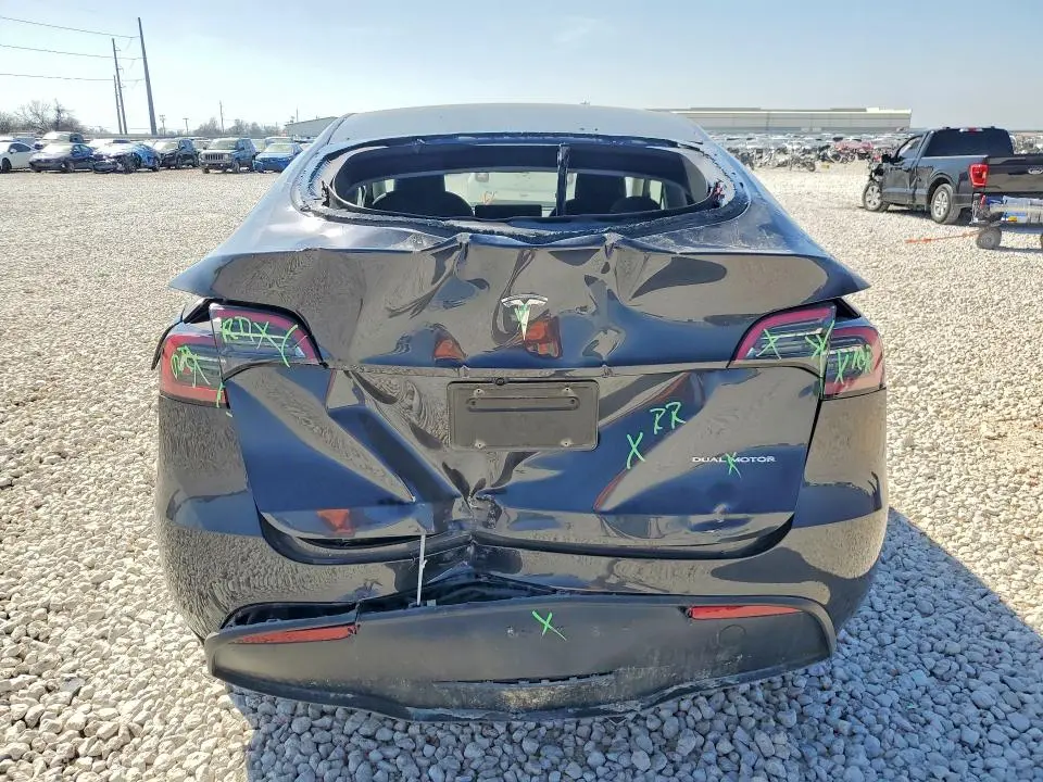 2024 TESLA MODEL Y   