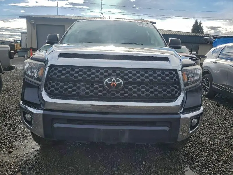 2020 TOYOTA TUNDRA CREWMAX SR5  