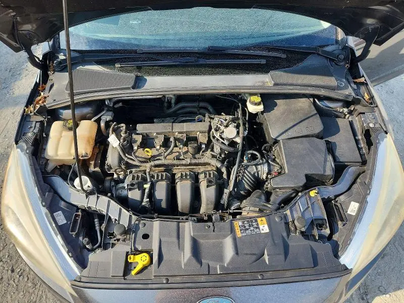 2017 FORD FOCUS SE  