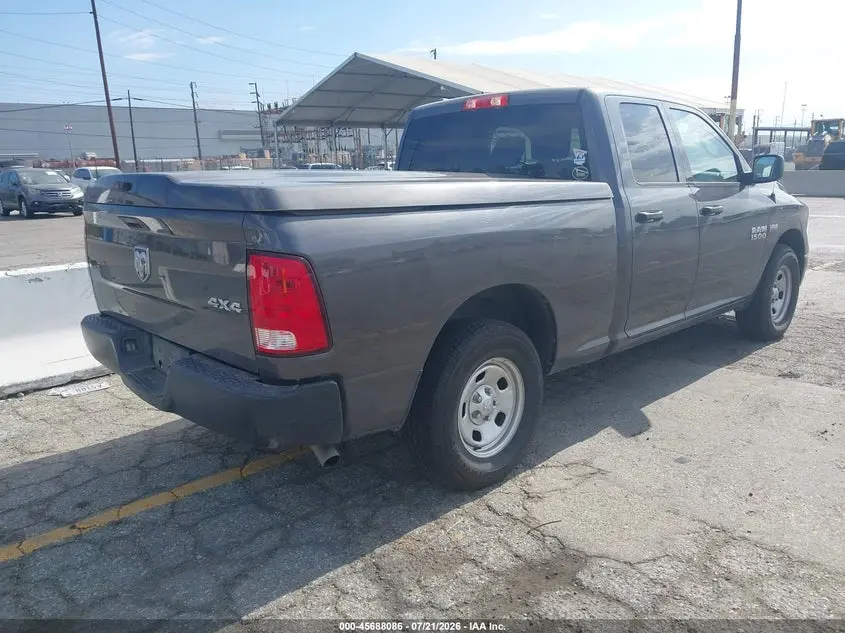 2018 RAM 1500 TRADESMAN  4X4 6'4 BOX