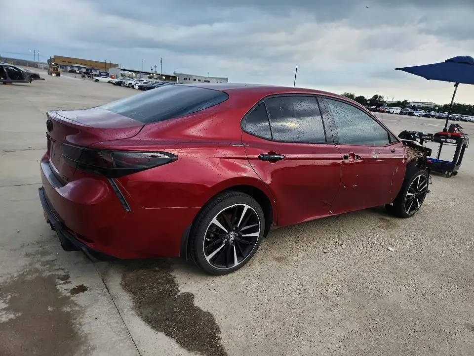 2018 TOYOTA CAMRY XSE  